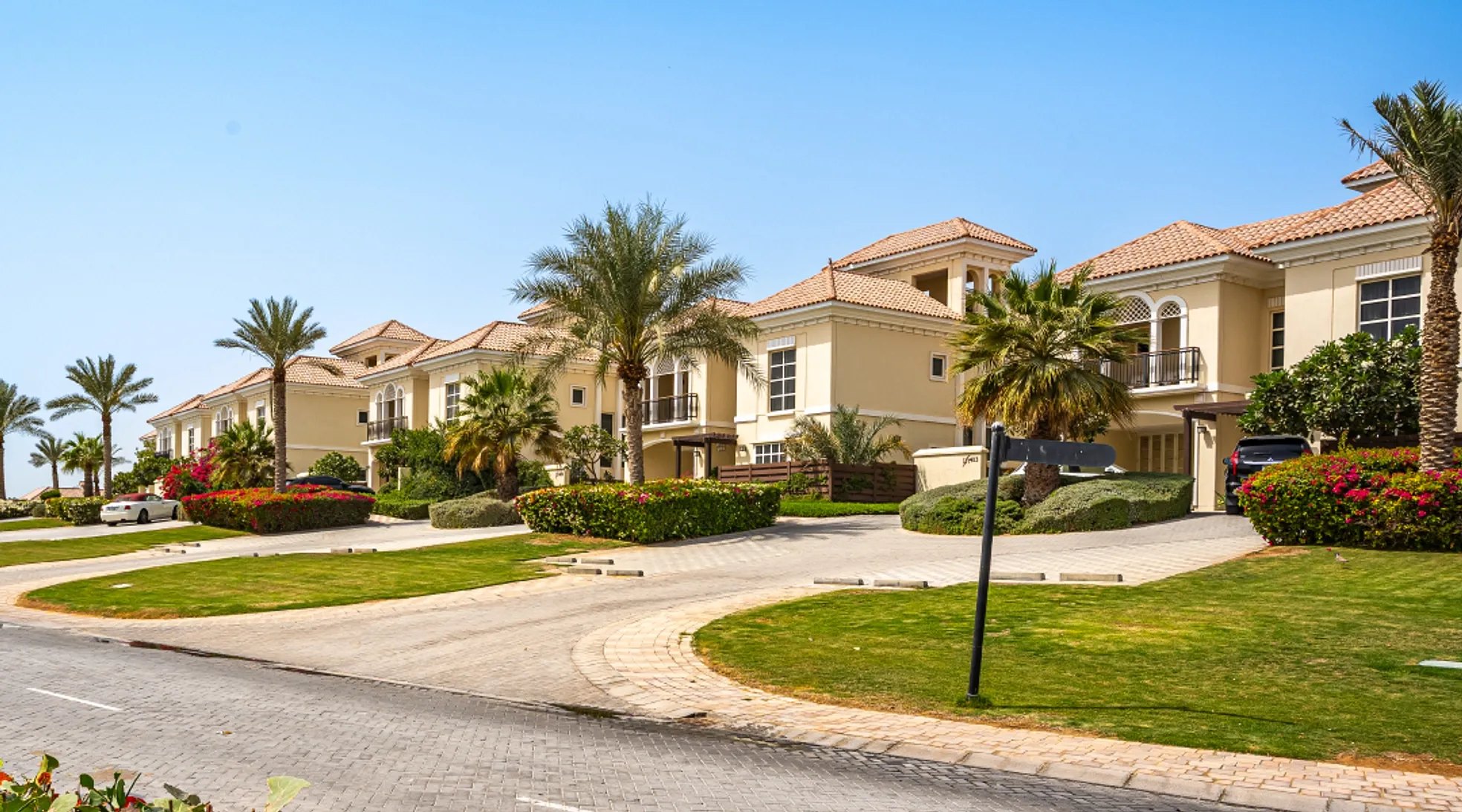PROVIDENT "Al Habtoor Polo Resort Villas", a development in Dubai