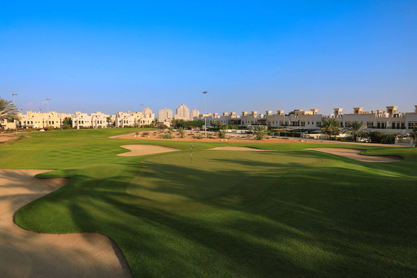 Golf Apartments, a development in Al Jazeera Al Hamra, Dubai, photo 2