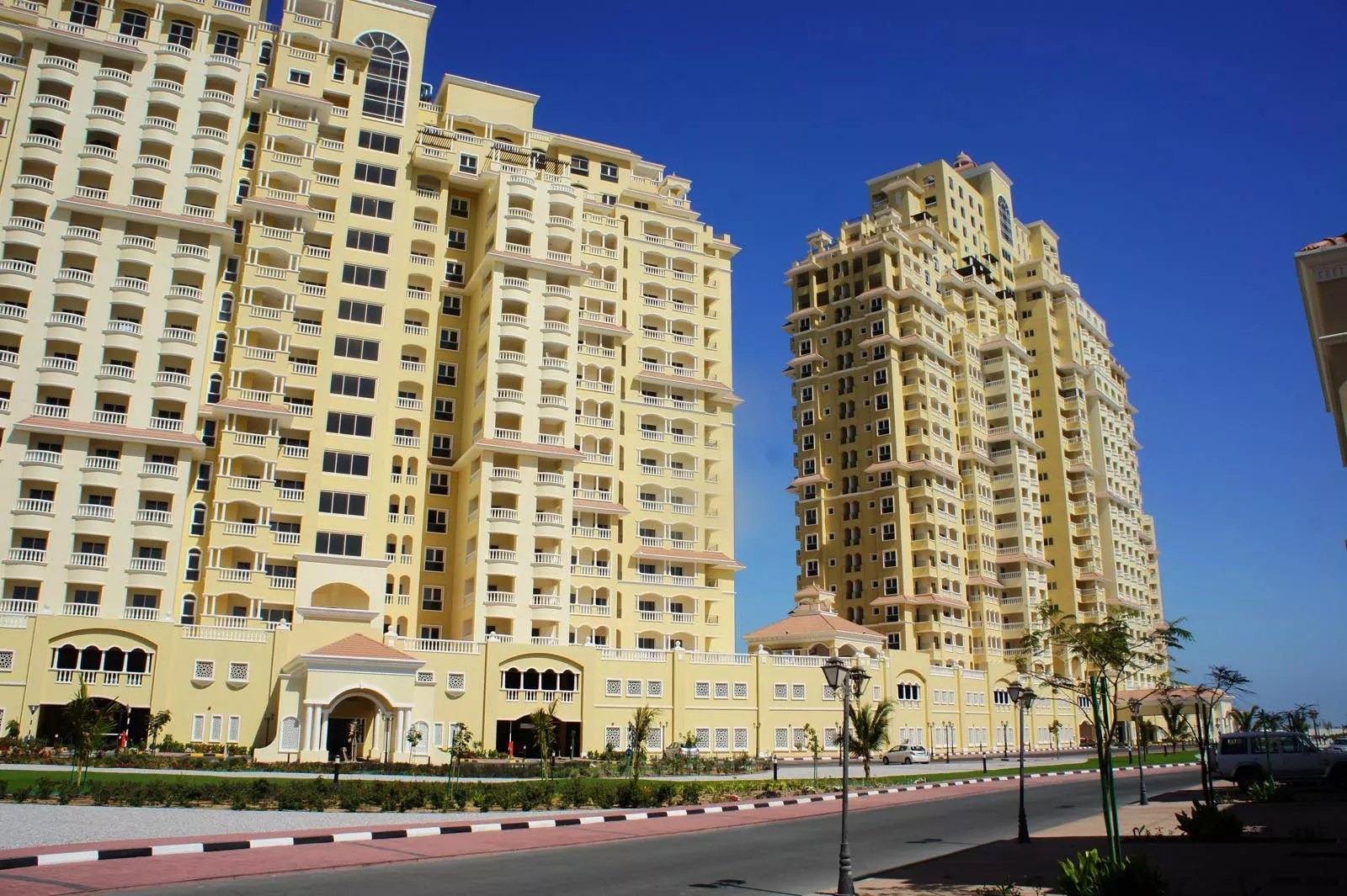 Al Hamra Village, a development in Al Jazeera Al Hamra, Dubai, photo 2