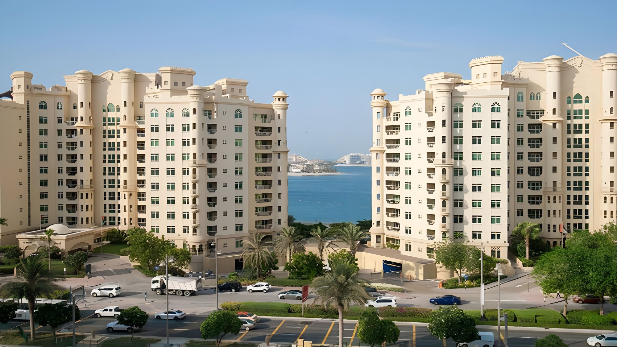 Shoreline Apartments, a development in Palm Jumeirah, Dubai, photo 2